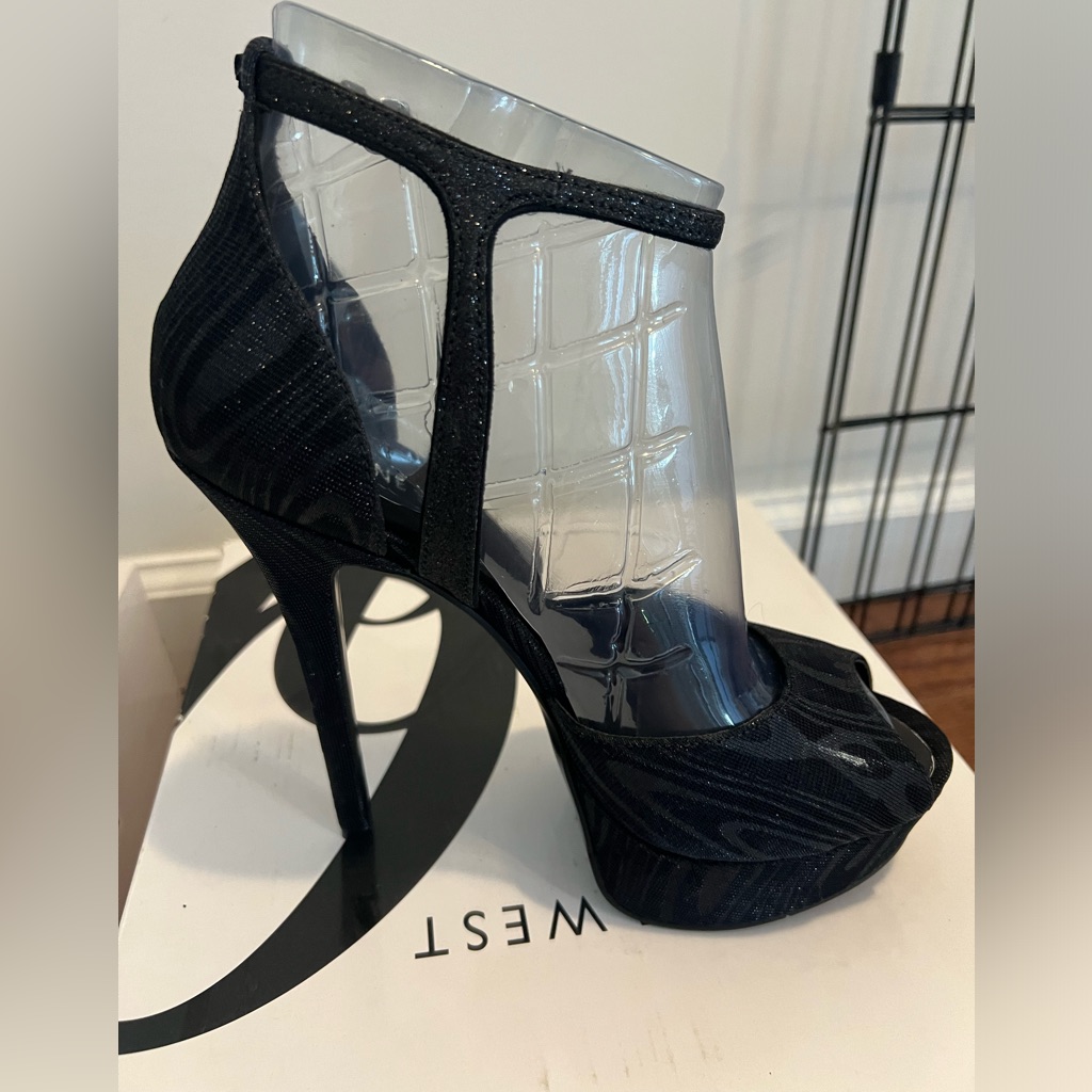 Brand New Nine West